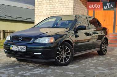 Седан Opel Astra 2003 в Турці