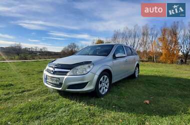 Універсал Opel Astra 2009 в Тернополі