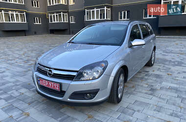 Універсал Opel Astra 2006 в Охтирці