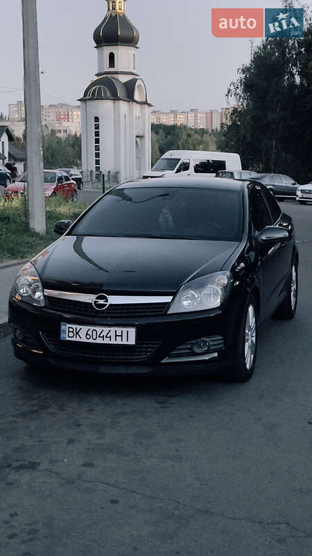 Хэтчбек Opel Astra 2009 в Ровно