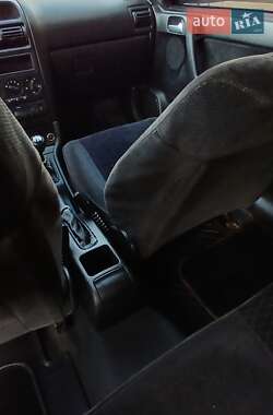 Хэтчбек Opel Astra 2001 в  фото 8 Хэтчбек Opel Astra 2001 в