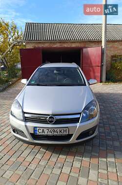 Універсал Opel Astra 2006 в Городищеві