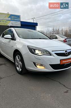 Хэтчбек Opel Astra 2010 в Сумах