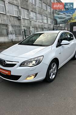 Хэтчбек Opel Astra 2010 в Сумах