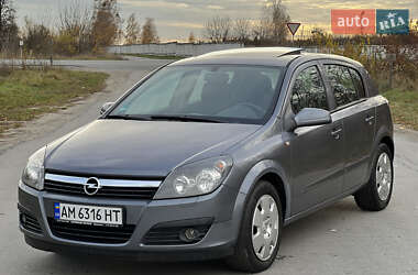 Хетчбек Opel Astra 2006 в Звягелі