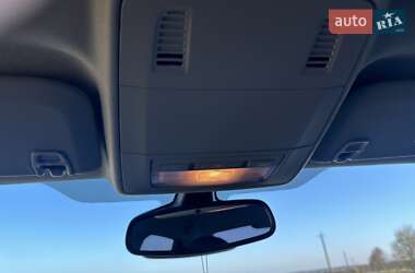 Седан Opel Astra 2015 в 