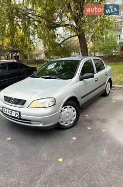 Седан Opel Astra 2008 в Киеве