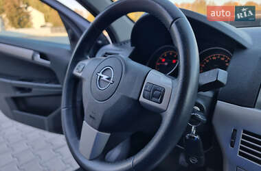 Универсал Opel Astra 2008 в Черкассах