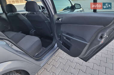 Универсал Opel Astra 2008 в Черкассах