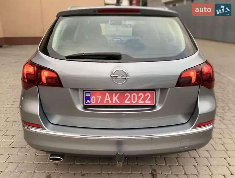 Універсал Opel Astra 2012 в Виноградові