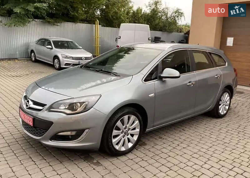 Універсал Opel Astra 2012 в Виноградові