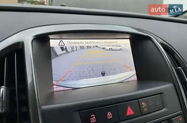 Универсал Opel Astra 2012 в 