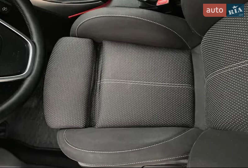 Універсал Opel Astra 2012 в Виноградові