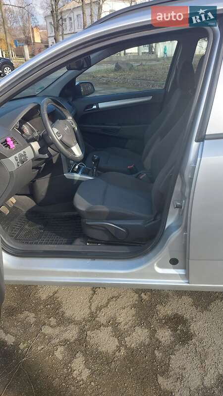 Універсал Opel Astra 2009 в Немирові