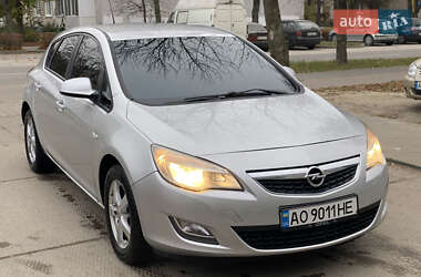 Хэтчбек Opel Astra 2010 в Львове