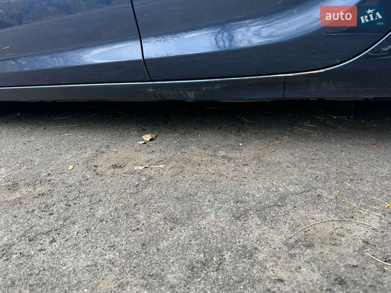 Універсал Opel Astra 2011 в Києві