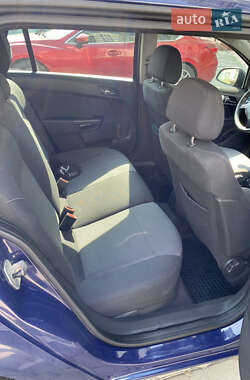 Универсал Opel Astra 2010 в 