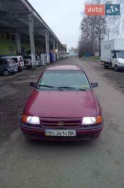 Седан Opel Astra 1993 в Ровно