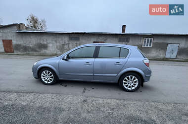 Хетчбек Opel Astra 2004 в Камені-Каширському