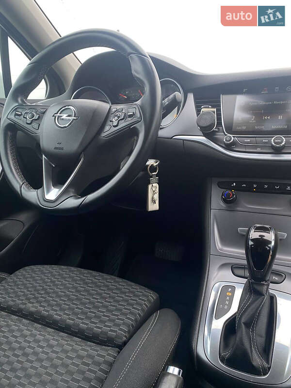 Универсал Opel Astra 2016 в Луцке