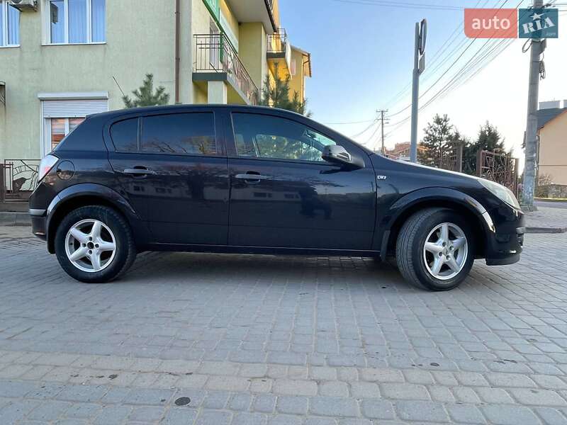 Седан Opel Astra 2005 в Самборе фото 9 Седан Opel Astra 2005 в Самборе