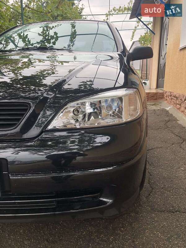 Седан Opel Astra 2007 в Николаеве
