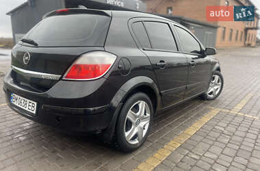 Хэтчбек Opel Astra 2007 в Теофиполе