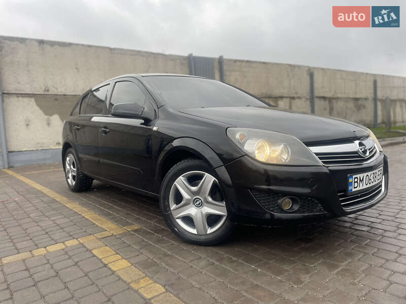 Хэтчбек Opel Astra 2007 в Теофиполе