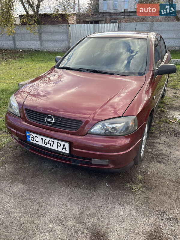 Хэтчбек Opel Astra 1998 в Червонограде