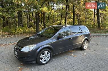 Универсал Opel Astra 2009 в Львове