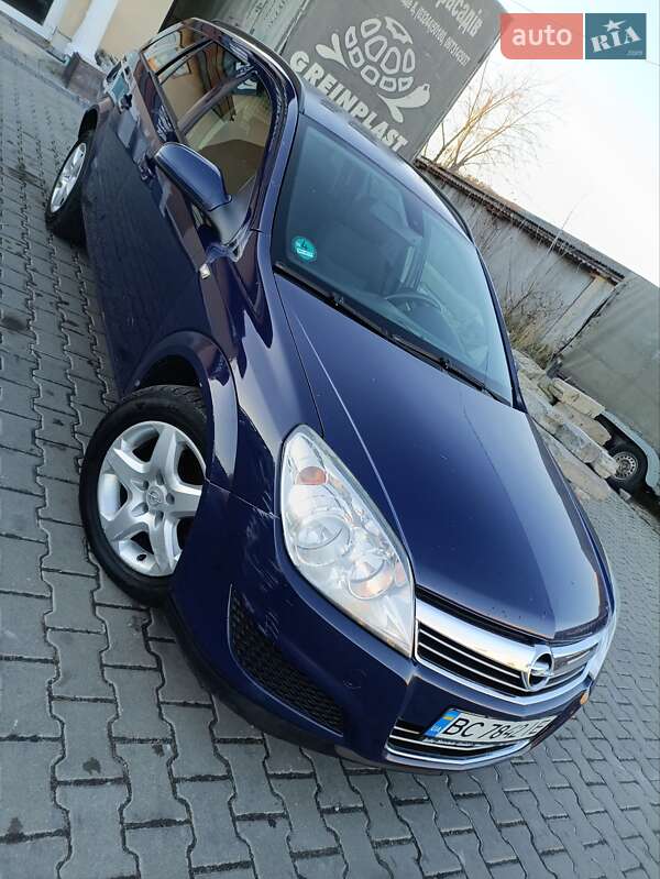Універсал Opel Astra 2008 в Дрогобичі