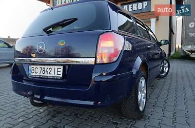 Універсал Opel Astra 2008 в Дрогобичі