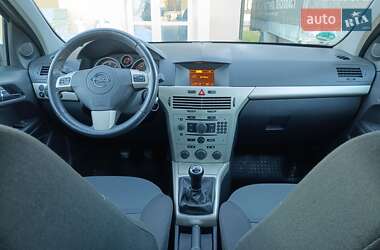 Універсал Opel Astra 2008 в Дрогобичі