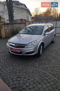 Универсал Opel Astra 2008 в Калуше