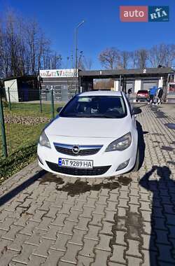 Хэтчбек Opel Astra 2011 в Богородчанах