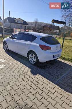 Хэтчбек Opel Astra 2011 в Богородчанах