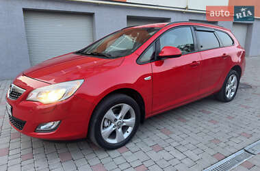 Универсал Opel Astra 2010 в Ивано-Франковске