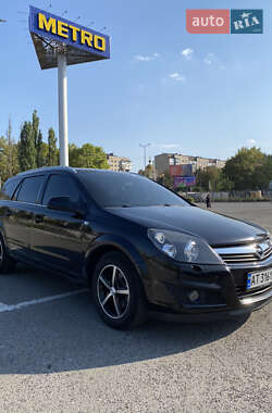 Универсал Opel Astra 2010 в Ивано-Франковске