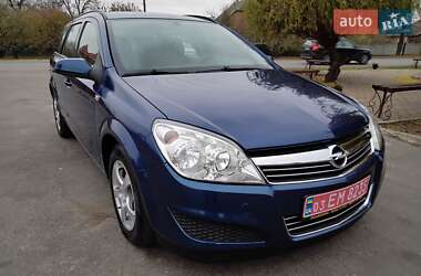 Универсал Opel Astra 2008 в Лохвице