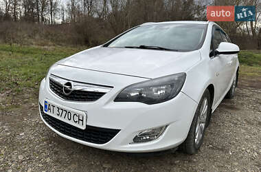 Универсал Opel Astra 2012 в Коломые