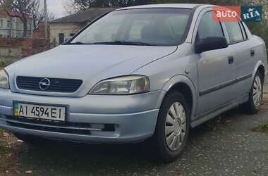 Седан Opel Astra 2004 в Первомайську