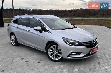 Универсал Opel Astra 2018 в Черновцах