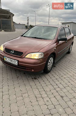 Хэтчбек Opel Astra 2001 в Городке