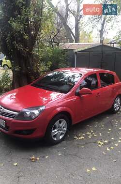 Хэтчбек Opel Astra 2010 в Днепре