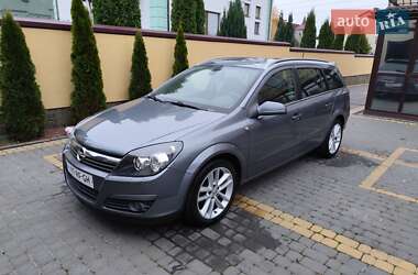 Універсал Opel Astra 2005 в Луцьку