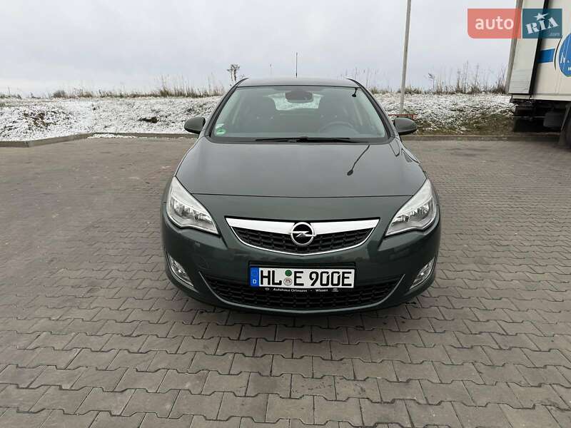 Хетчбек Opel Astra 2010 в Луцьку