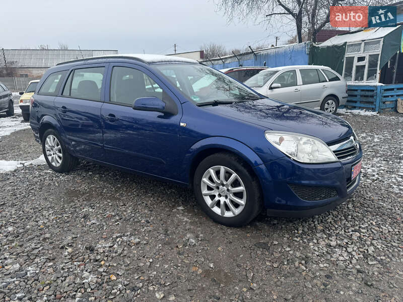 Универсал Opel Astra 2007 в Лубнах