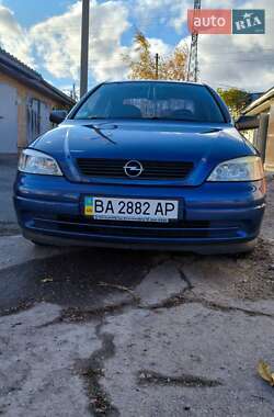 Седан Opel Astra 2006 в Кропивницком