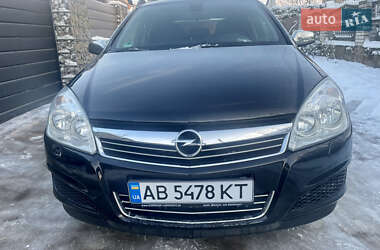 Хэтчбек Opel Astra 2007 в Калиновке