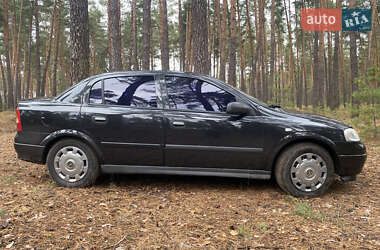 Седан Opel Astra 2008 в Ахтырке